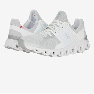 Womens Cloud Swift On Running Shoes